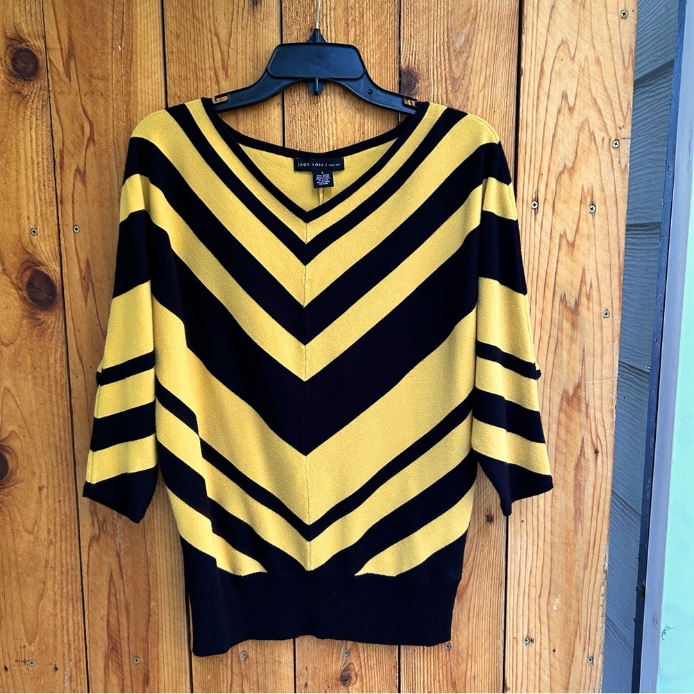 Joan Vass Chevron V Neck Dolman Sleeve Sweater EUC